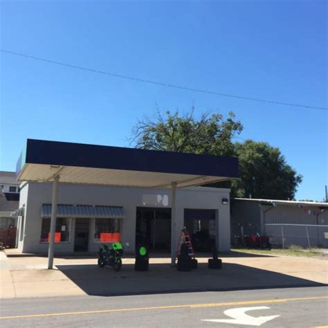 beto's tire shop.